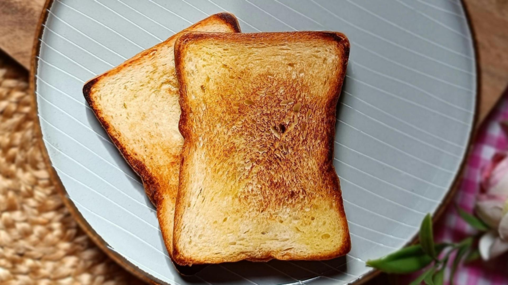 De ce nutritionistii recomanda painea prajita