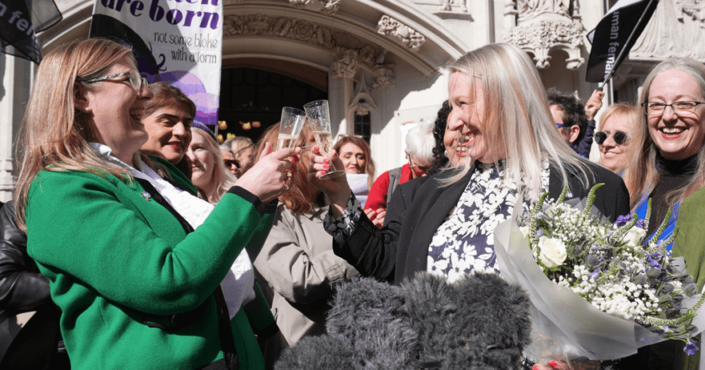 Judecatorii britanici Femeia este definita prin sexul biologic