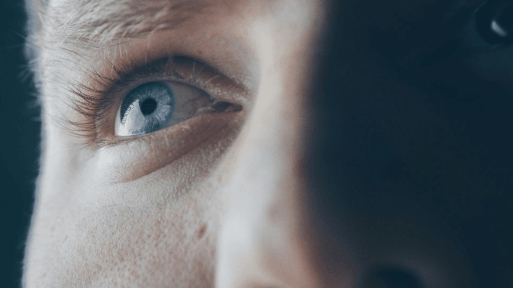 Sfaturi pentru protejarea vederii de la medicul Monica Pop