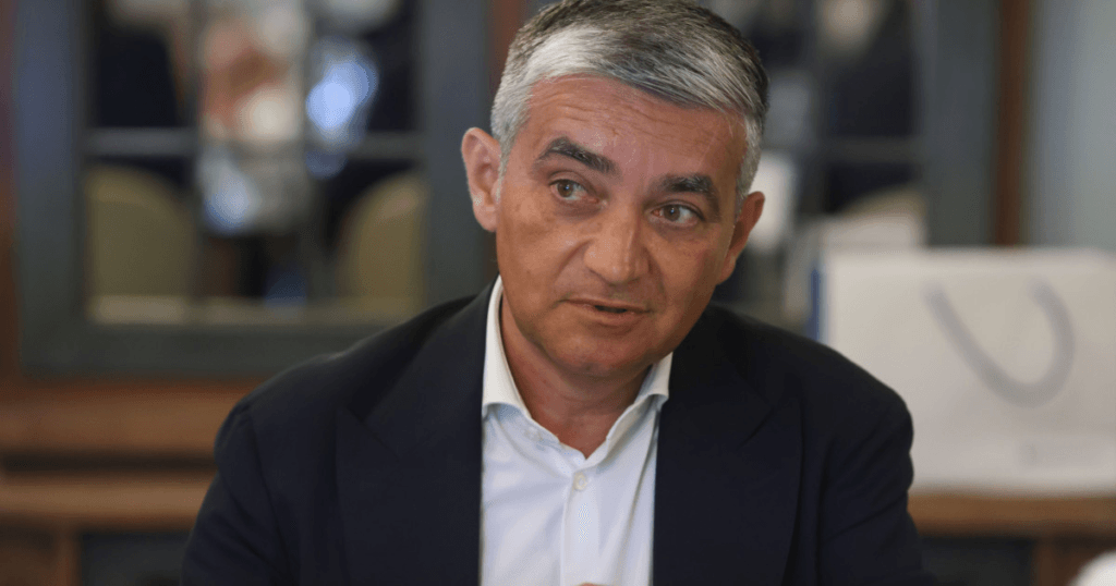 Perchezitii DNA la Primaria Sinaia Vlad Oprea suspect