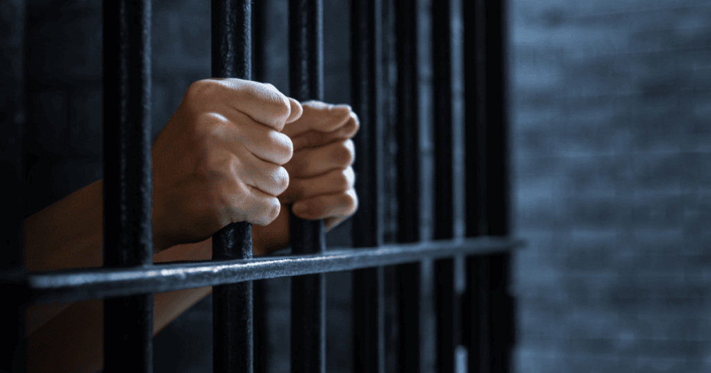 Fugarilor de lux ai Romaniei li se alatura noi condamnati