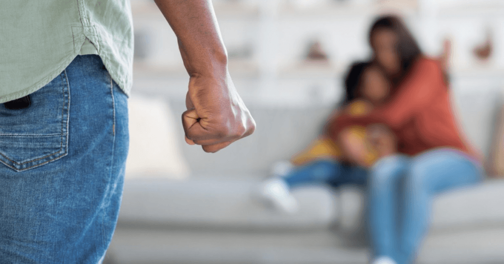 Legea Romania fara violenta a fost adoptata