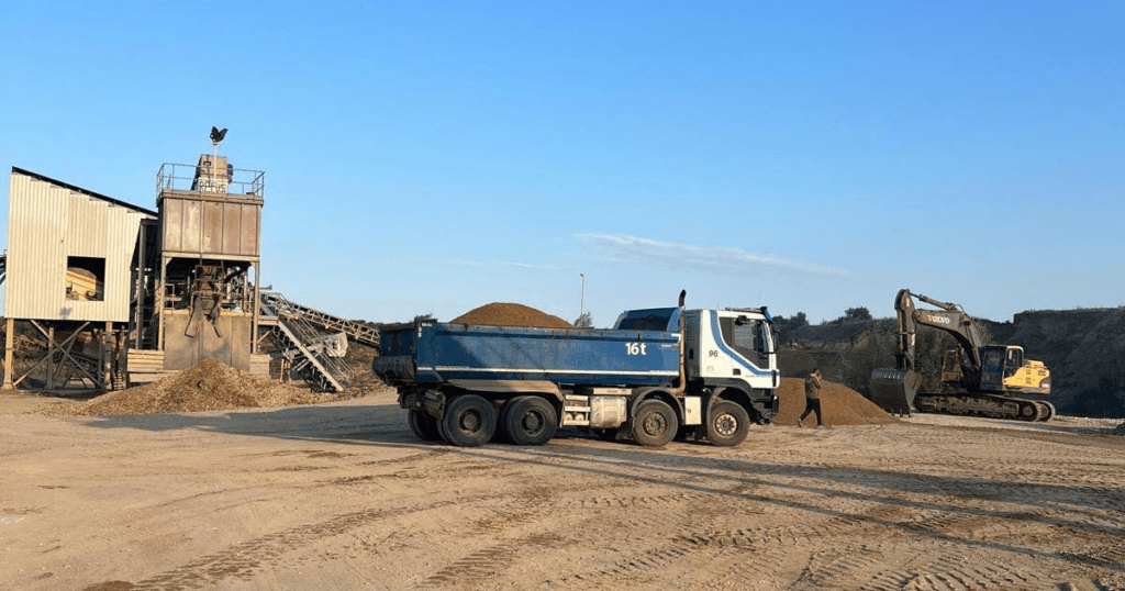 Percheziţii în Dâmboviţa pentru infracţiuni de mediu 1 Perchezitii in Dambovita pentru infractiunii de mediu