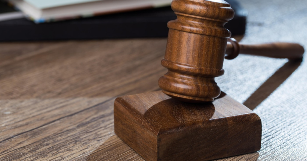 Avocat din Alba condamnat la 5 ani si 9 luni pentru inselaciuni imobiliari