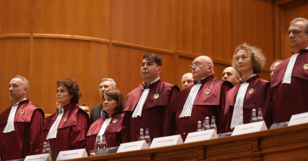 Cine sunt cei trei noi judecatori ai Curtii Constitutionale
