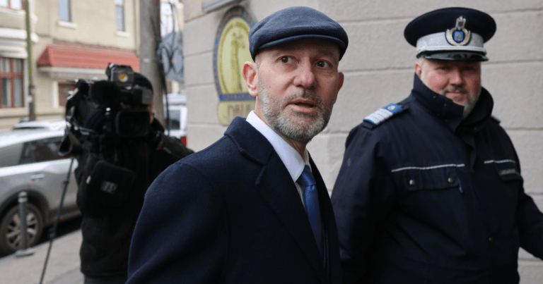 Foștii generali SRI și protecția în audierile DNA Fostii generali SRI si protectia in audierile DNA