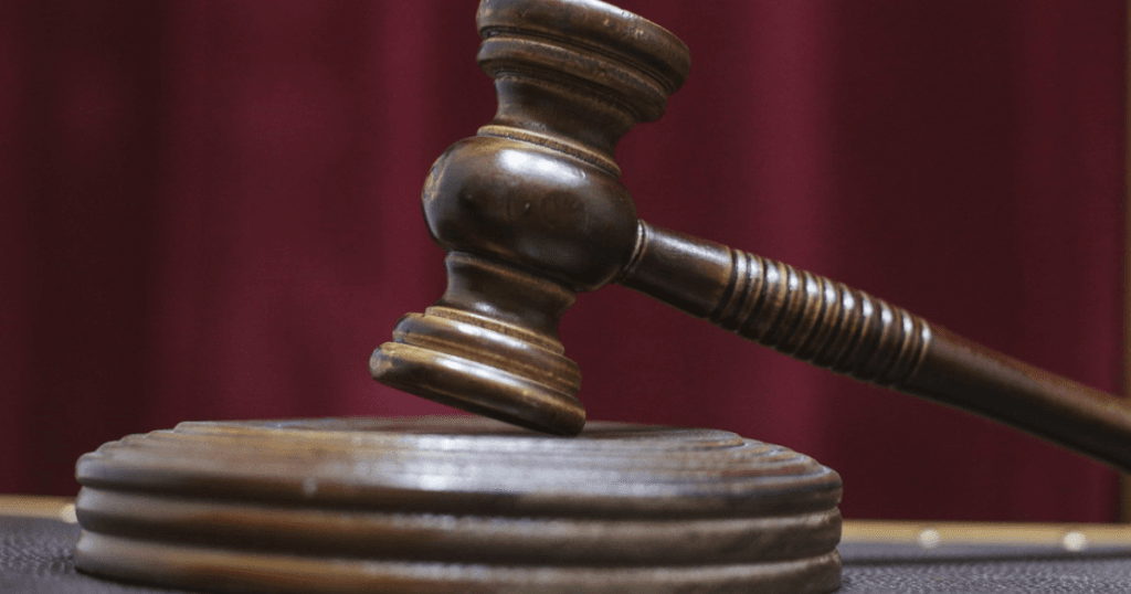 Funct ionari din Primaria Ploiesti si OCPI Prahova trimisi in judecata