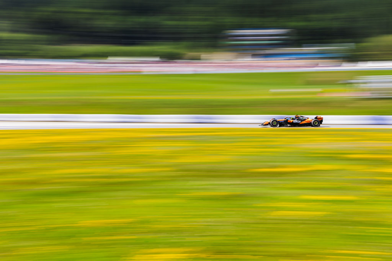 McLaren vaneaza un record istoric in Austin