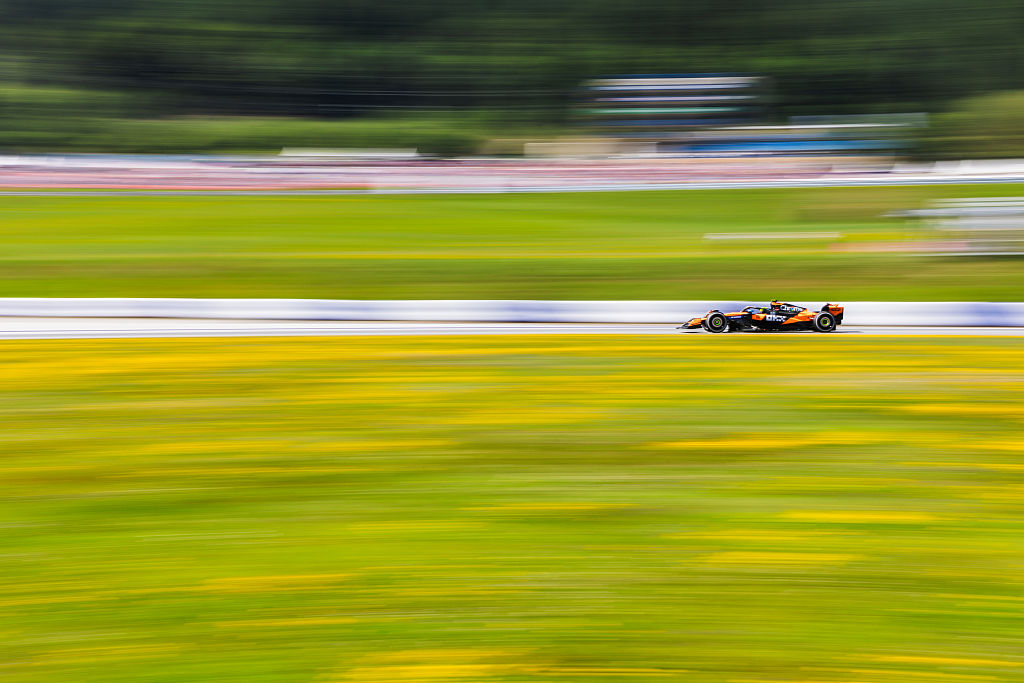 McLaren vaneaza un record istoric in Austin