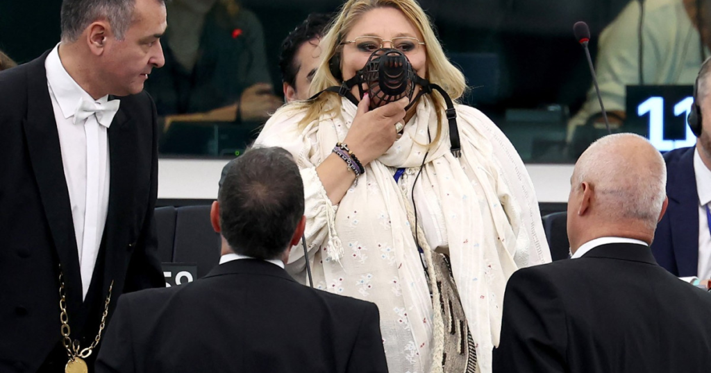 Reactia Dianei Sosoca dupa absenta de la Parchetul General