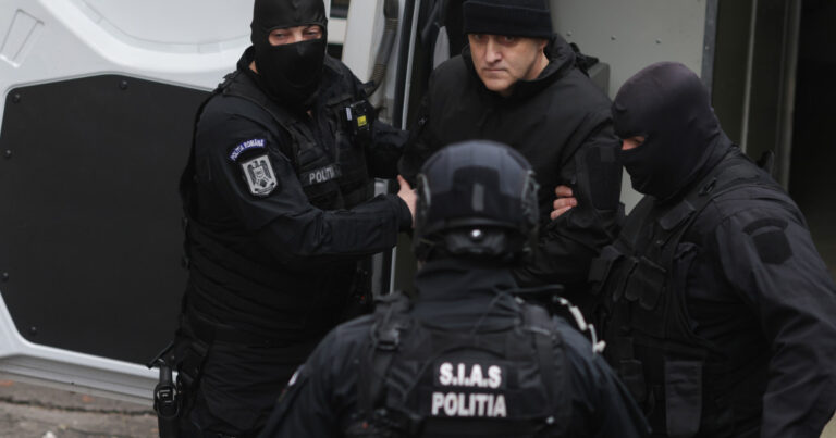 Horatiu Potra si familia sa adusi la Curtea de Apel