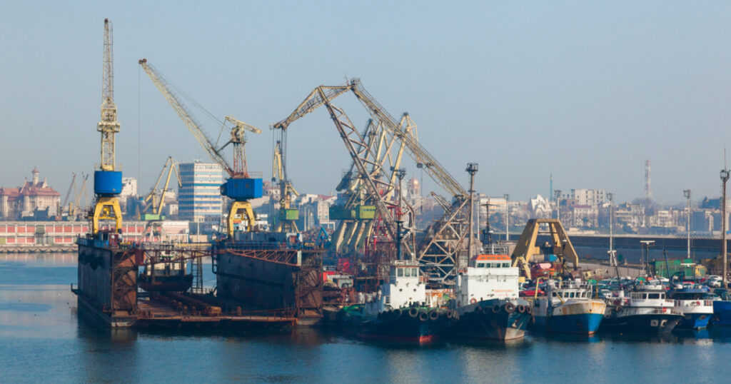 contrabanda cu motorina in portul constanta 37 perchezitii 1