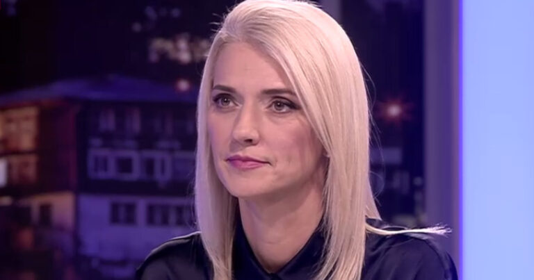 Alina Gorghiu cere președintelui și ministrului Justiției o întâlnire la CSM Alina Gorghiu cere presedintelui si ministrului Justitiei o intalnire la CSM