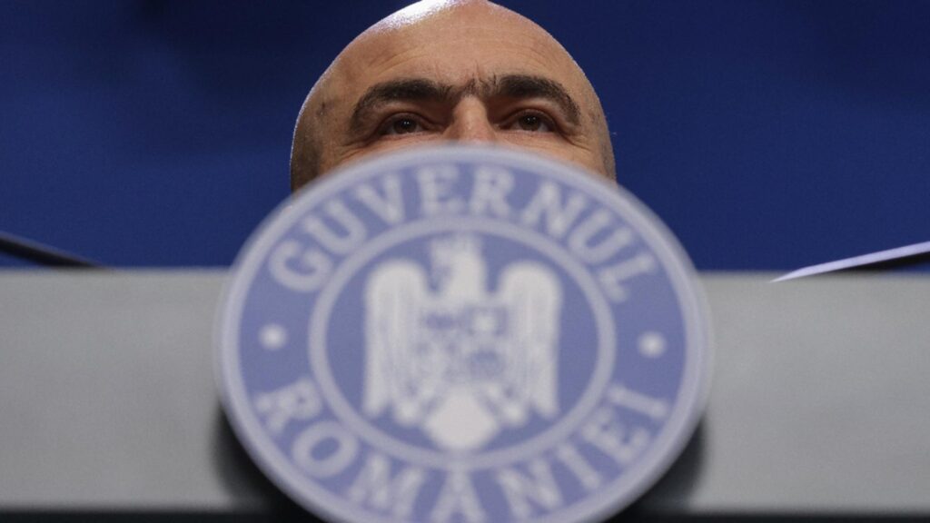 Bolojan are din nou probleme Ordonanta taie o zi de concediu medical