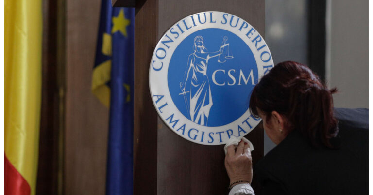 Câți judecători români au completat chestionarul CSM? Cat i judecatori romani au completat chestionarul CSM