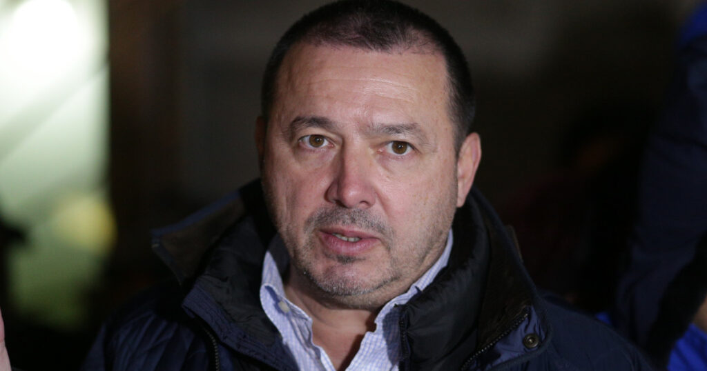 Catalin Radulescu achitat in cazul titlului de revolutionar