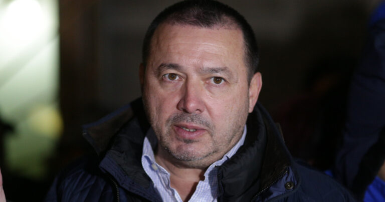 Cătălin Rădulescu, achitat în cazul titlului de revoluționar Catalin Radulescu achitat in cazul titlului de revolutionar