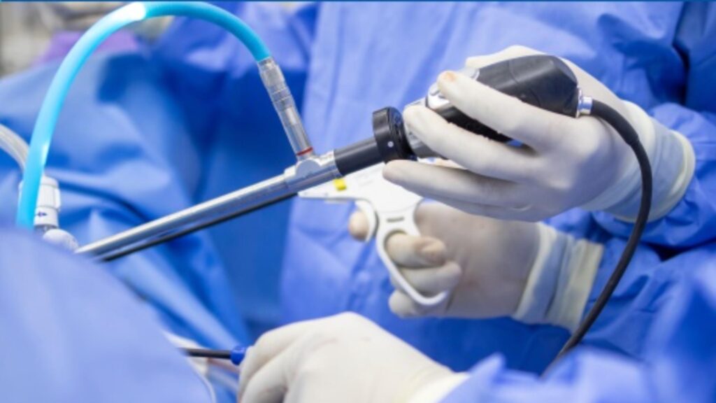 Interventia ce repara articulatiile prin incizii mici