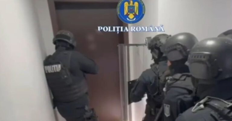 Bărbatul care și-a sechestrat fosta iubită într-un apartament din București a fost arestat. Barbatul care si a sechestrat fosta iubita intr un apartament din Bucuresti a fost arestat