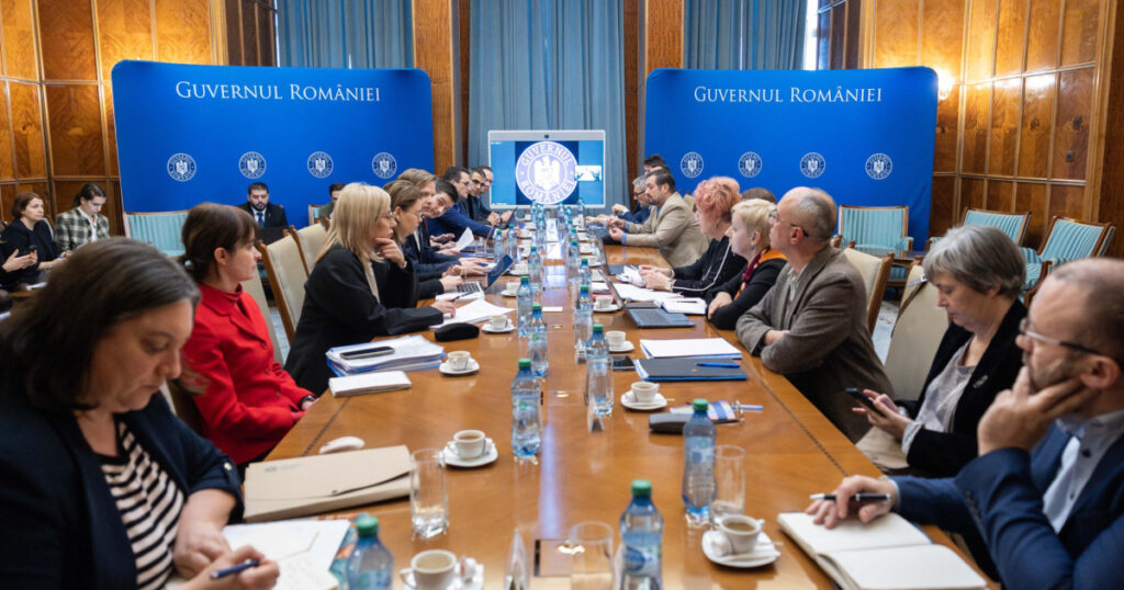 Comitetul de revizuire a legilor justitiei reorganizeaza instantele