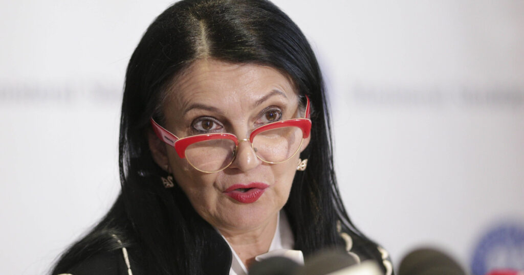 Inalta Curte de Casatie ar urma sa decida astazi dupa patru amanari in cazul recursului in casatie formulat de fosta ministra Sorina Pintea