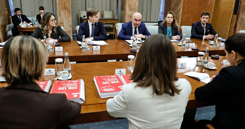 Reuniune a Comitetului pentru revizuirea legilor justitiei astazi