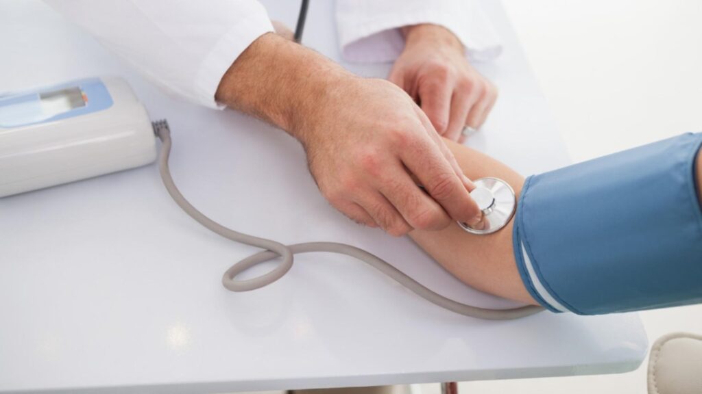 Taierea zilei de concediu medical afecteaza pacientii cronici