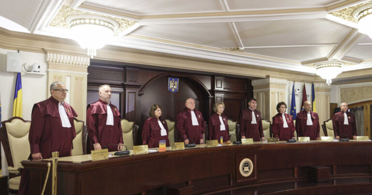 CCR asteptata sa pronunte o decizie despre pensiile magistratilor Motivele pentru care judecatorii ar putea sa amane din nou sedinta