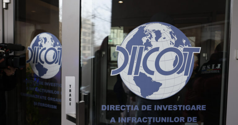 DIICOT a atras cei mai mulți candidați pentru postul de procuror-șef. Astăzi se desfășoară interviurile… DIICOT a atras cei mai multi candidati pentru postul de procuror sef Astazi se desfasoara interviurile