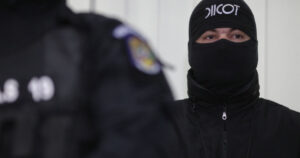 Gruparea care exploata sexual tinere dintr un club de striptease din capitala actorul care ar fi coordonat