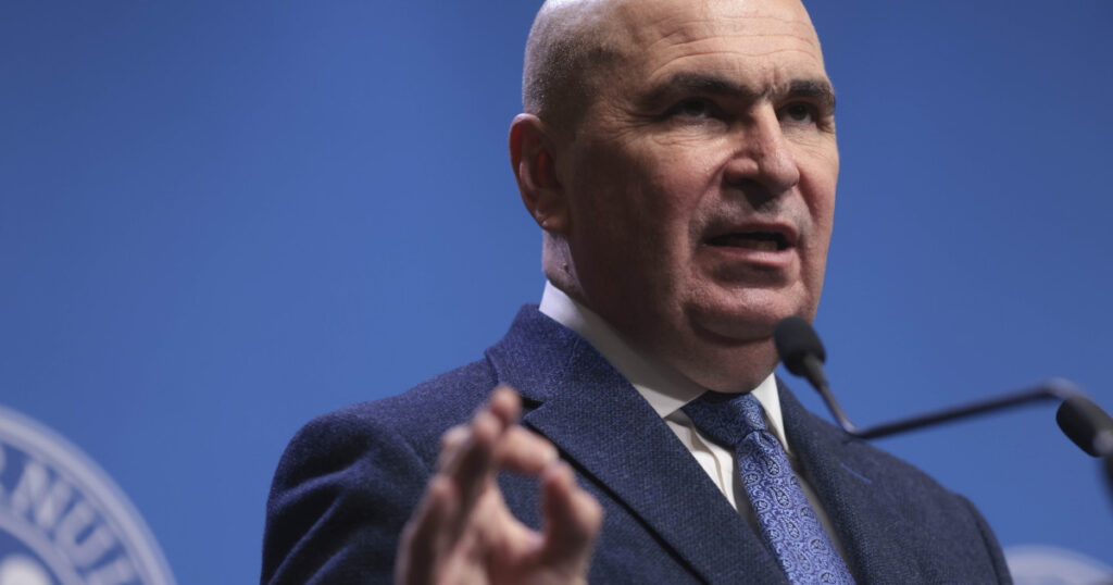 Judecatorii il acuza pe Bolojan de mentalitate stalinista UNJR solicita retrimitearea legii pensiilor