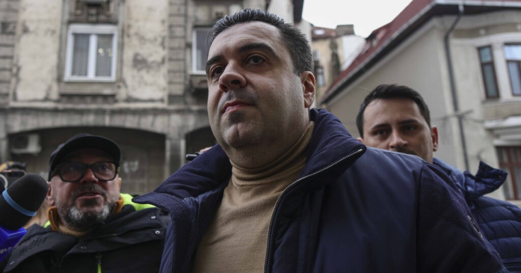 Razvan Cuc fost ministru PSD al Transporturilor inculpat de DNA in cazul mitei de la RAR