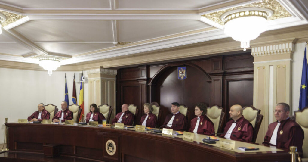 inca un obstacol in calea reducerii pensiilor magistratilor surse un judecator CCR a intrat in concediu paternal