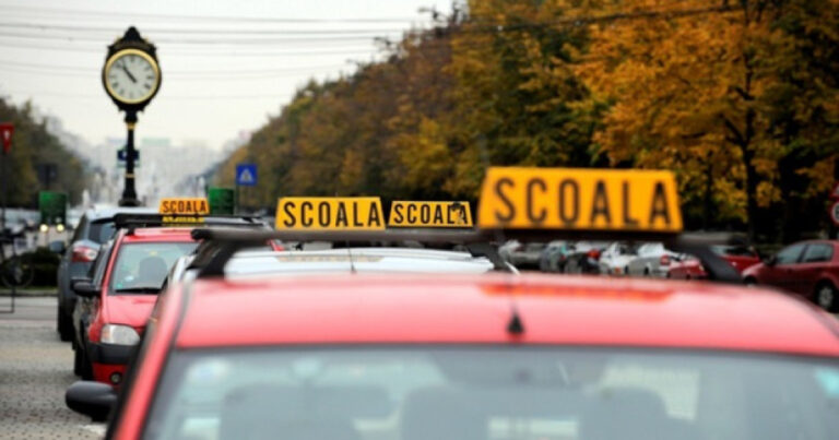 Cum se promova examenul auto la Suceava mita in plic si examene trucate Sase instructori trimisi in