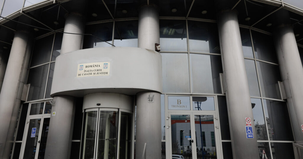 Inalta Curte a actionat in judecata Guvernul dupa ce a reduc fondurile obtinute prin instanta de judecatori