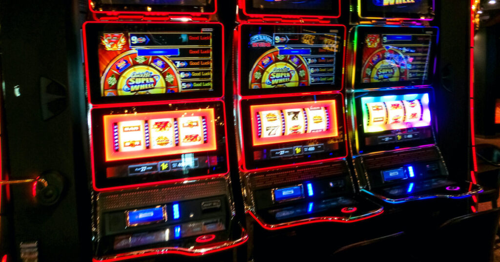 Un constructor care a pierdut banii clientului la jocurile de noroc a fost achitat de instanta Primise 25000 de