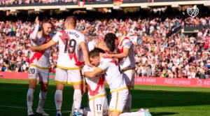 Victorie greu obtinuta pentru AEK Meciul romanilor s a incheiat cu o calificare surprinzatoare