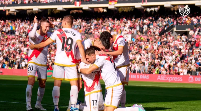 Victorie greu obtinuta pentru AEK Meciul romanilor s a incheiat cu o calificare surprinzatoare