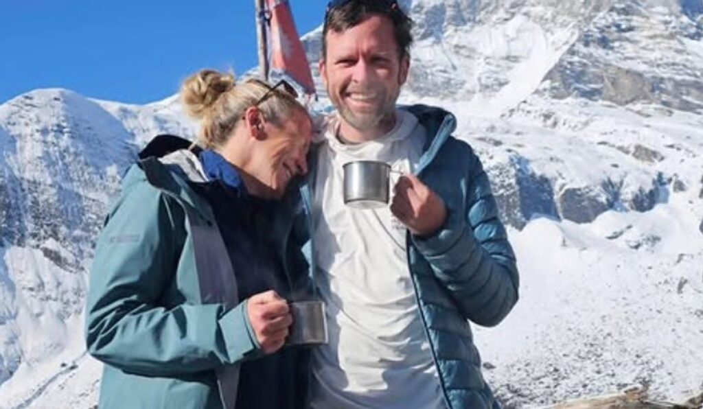 Ea este alpinista care si a pierdut viata in bratele iubitului dupa ce a fost lovita de o avalanse Barbatul este coplesit de durere Aceasta pierdere Care au fost ultimele ei cuvinte