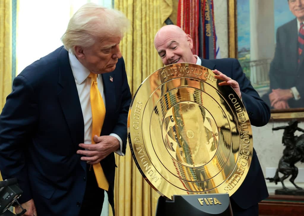 Trump l a sunat pe Infantino pentru a solicita ridicarea suspendarii lui Balogun Decizia FIFA starneste o mare controversa