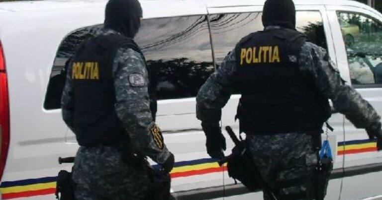 Cinci persoane printre care un politist au fost arestate dupa jafuri de 900000 de euro in Timisiora