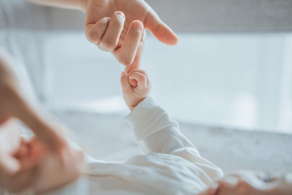 O femeie de 62 de ani a nascut un copil perfect sanatos Menopauza nu mai reprezinta un obstacol