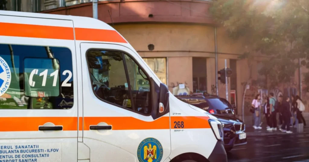 Opt persoane care au atacat o ambulanță în august au fost... 1 Opt persoane care au atacat o ambulanță în august au fost...