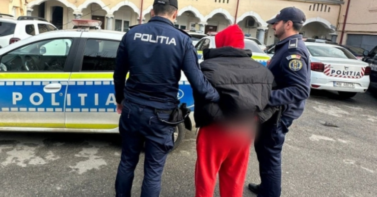 Barbat urmarit international prins in Craiova pentru trafic de migranti