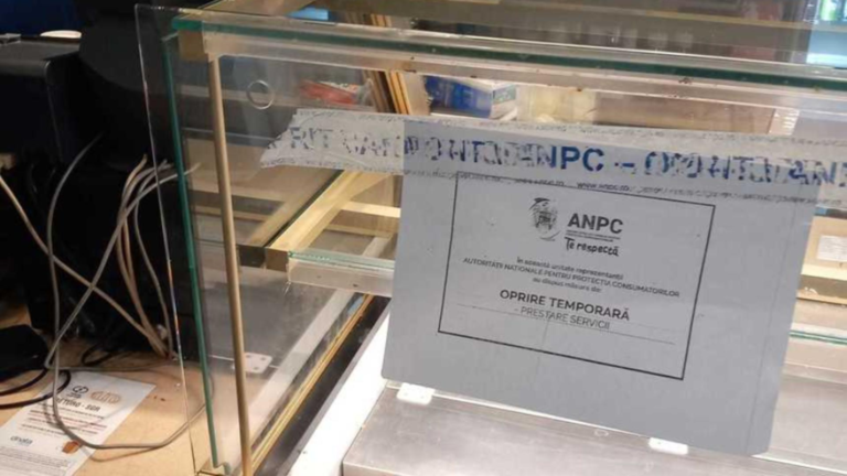 ANPC a inchis aproape toate magazinele din mall ul bogatilor langa Bucuresti Carrefour Baneasa complet inchis