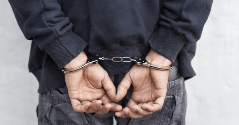 Barbatul din Brasov care a agresat sotia a fost arestat