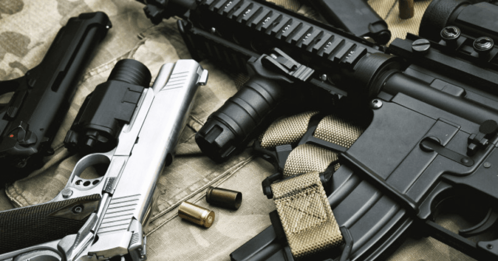 Perchezitii la persoane ce detin ilegal arme si munitie