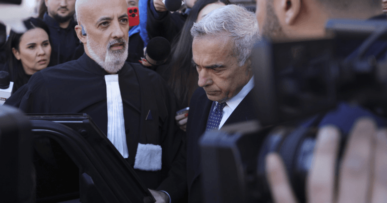 Avocatul lui Calin Georgescu implicat intr un scandal sexual