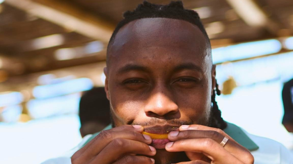 Bărbat arestat pentru abuzuri rasiale, eliberat pe cauțiune 1 Barbat arestat pentru abuzuri rasiale eliberat pe cautione