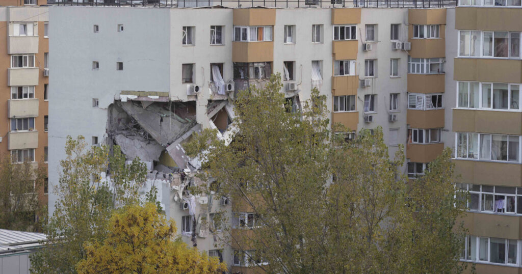 Administratoarea blocului din Rahova, audiată de procurori 1 Administratoarea blocului din Rahova audiata de procurori